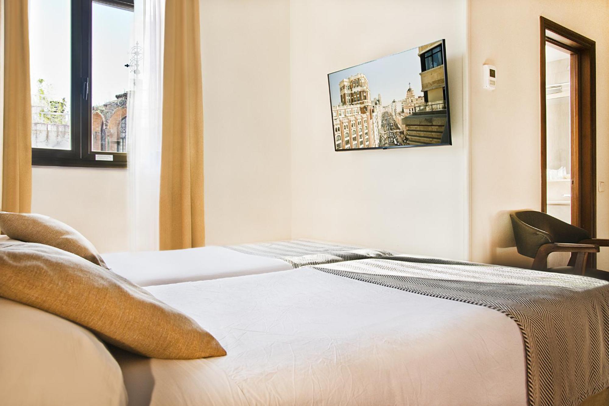 Double Room,1676728740:JPEG